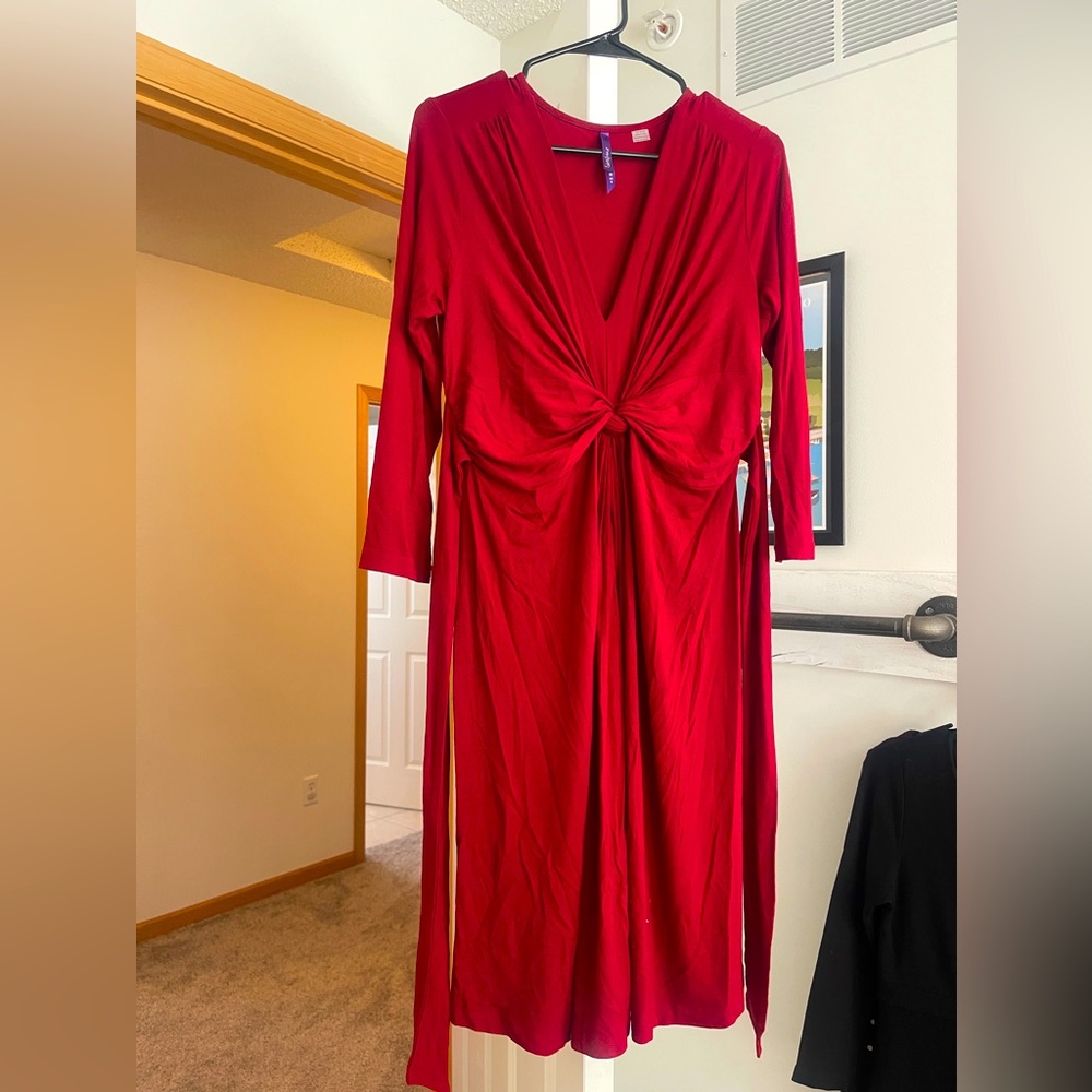 Seraphine maternity wrap top dress
Size 6